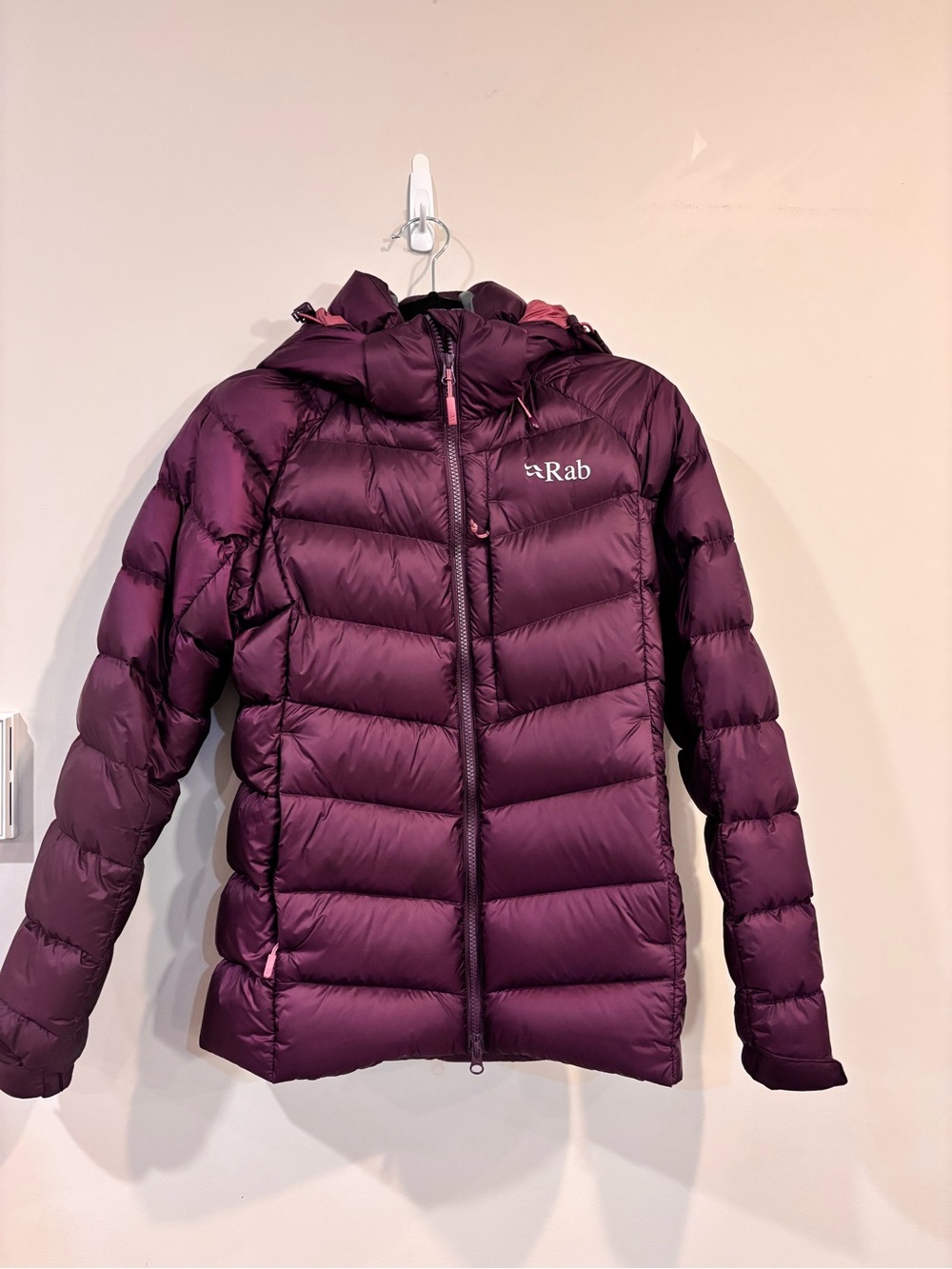 NWOT Rab Axion Pro Jacket Women’s Sz XS Purple